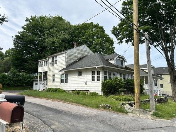 17 Carroll St, Milford, MA 01757