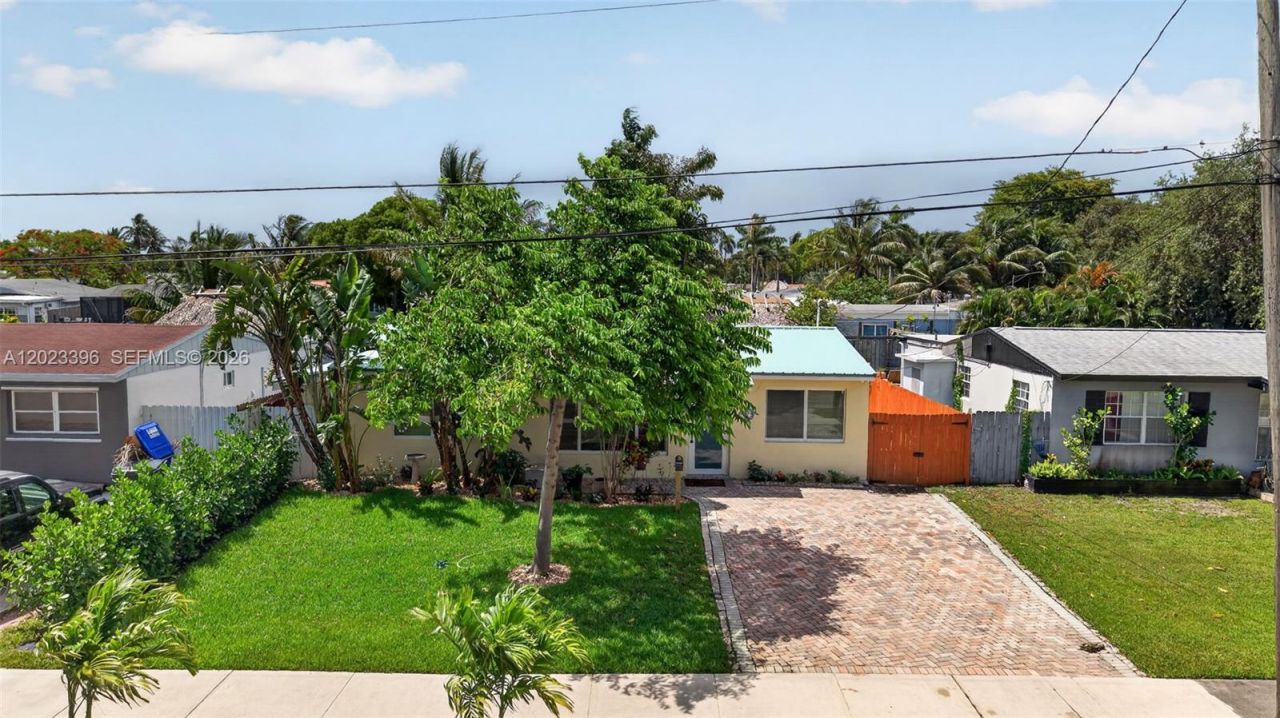 2730 Sherman St, Hollywood, FL 33020 Photo