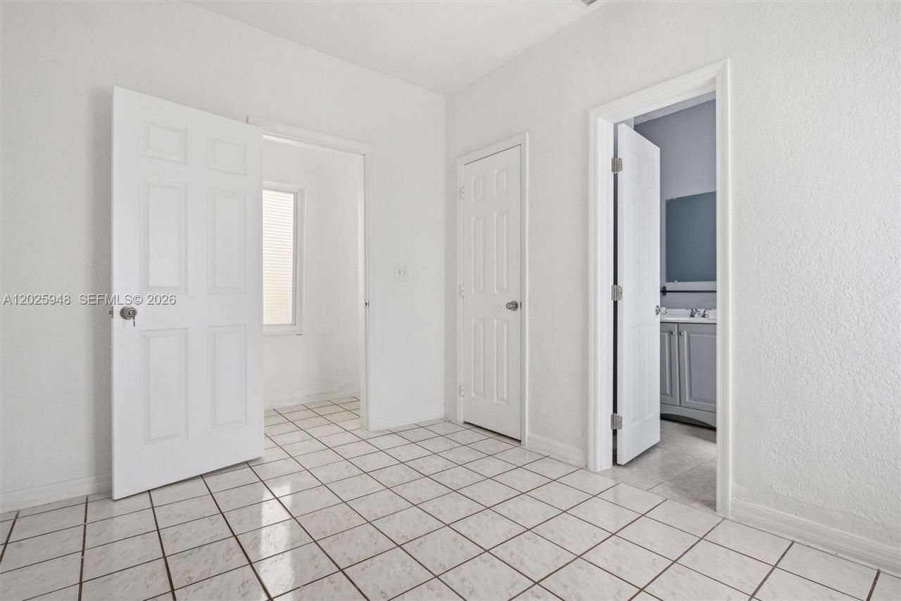 1745 SW 17th St, Unit 2, Miami, FL 33145 Photo