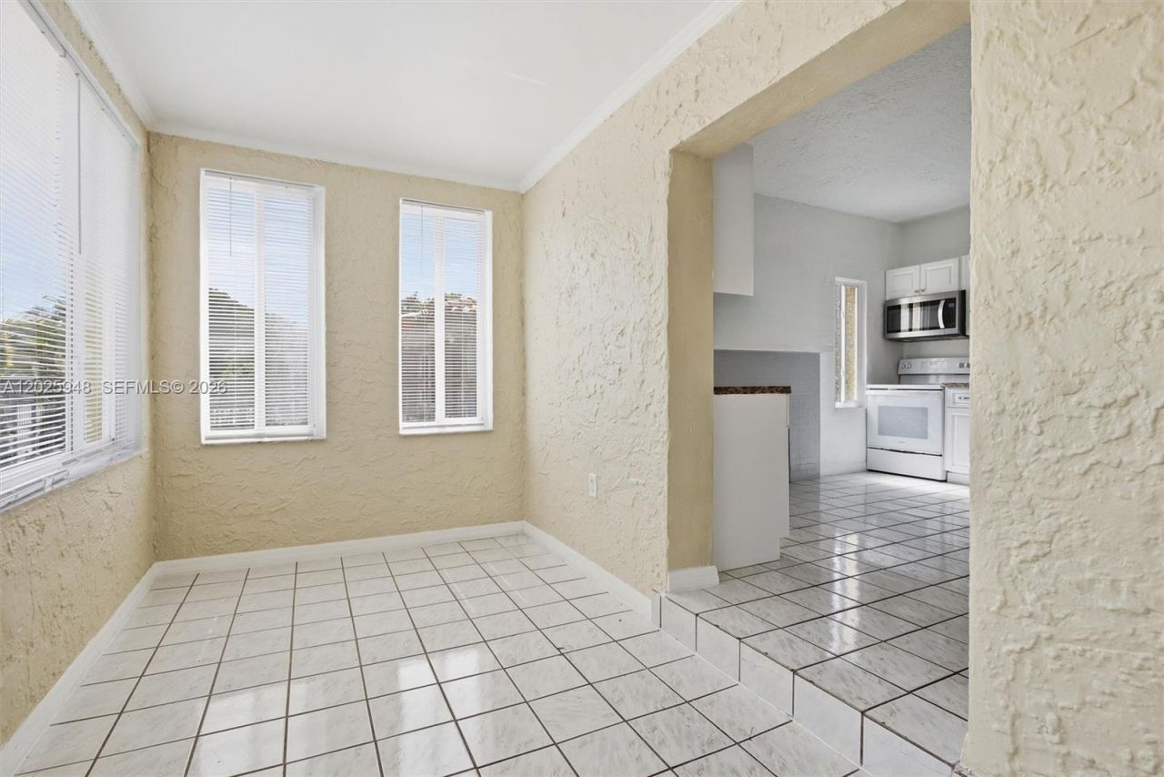 1745 SW 17th St, Unit 2, Miami, FL 33145 Photo