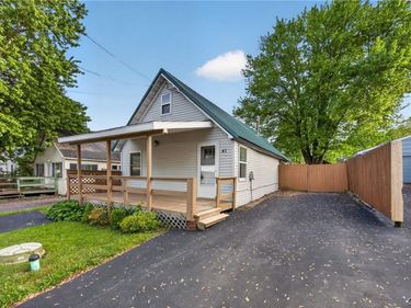 41 Woodworth Road, Central Square, NY 13036