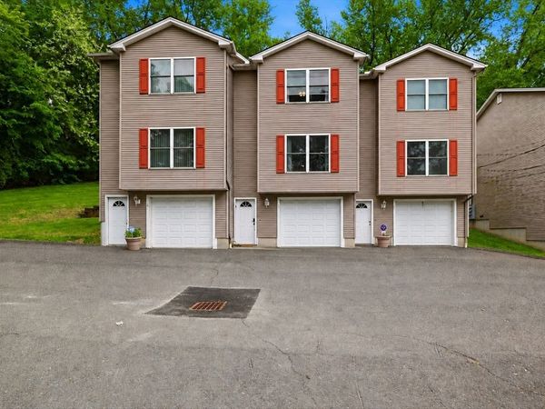 83 Buckley Blvd, Unit 83, Chicopee, MA 01020