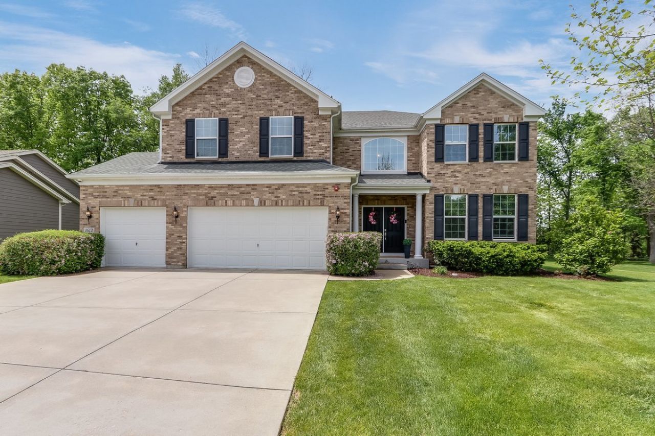 1612 Bur Oak Drive , Hoffman Estates, IL 60192