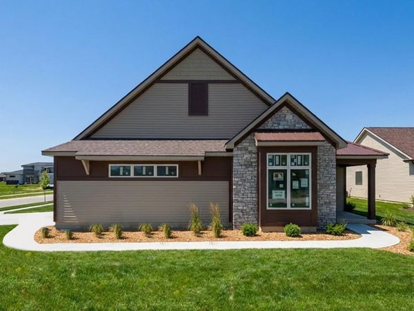 17909 Seahawk Lane, Huntertown, IN 46748