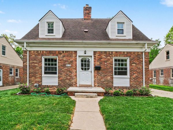 419 Royal Avenue, Royal Oak, MI 48073