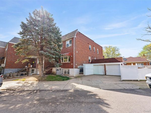2535 Bayside Lane , Flushing, NY 11358