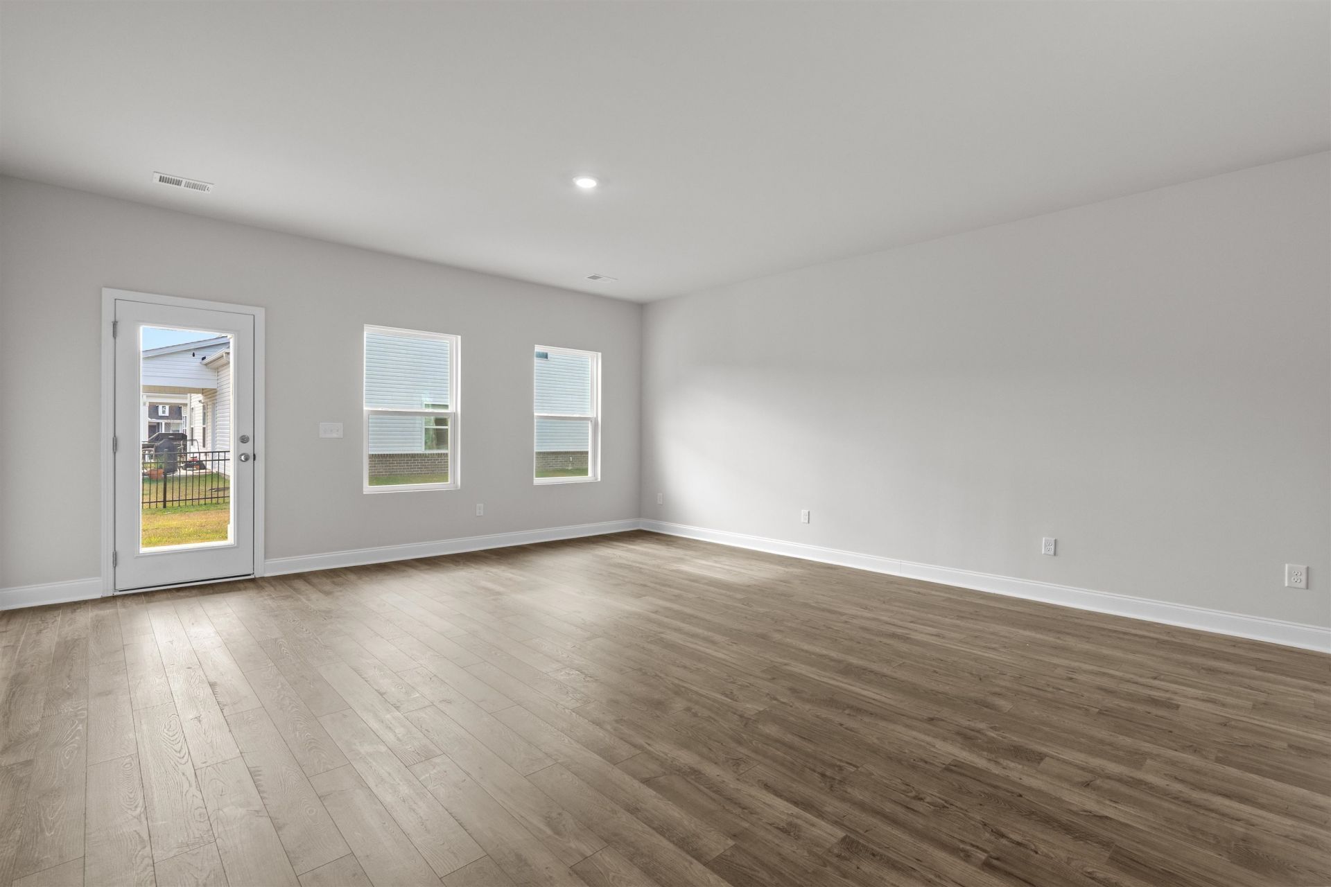 2919 Spain Ln.  Photo 6