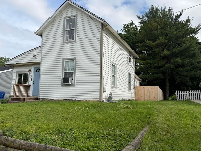 101 W Harrison Street , Delaware, OH 43015 Photo 2
