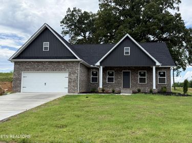217 Mossy Rock Rd, Clinton, TN 37716