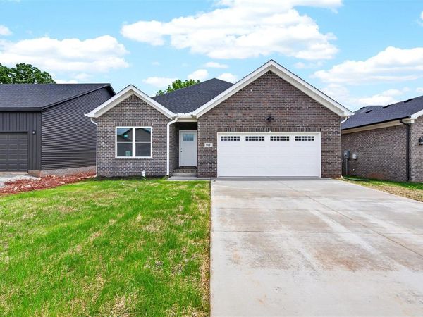 1181 Shallowford Street , Bowling Green, KY 42101