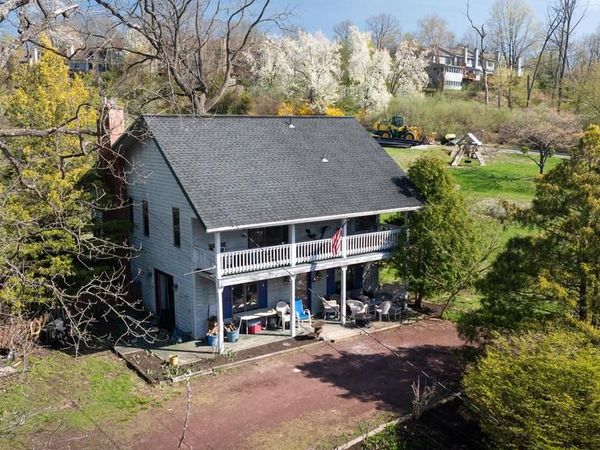 102 S FRANKLIN STREET , LAMBERTVILLE, NJ 08530