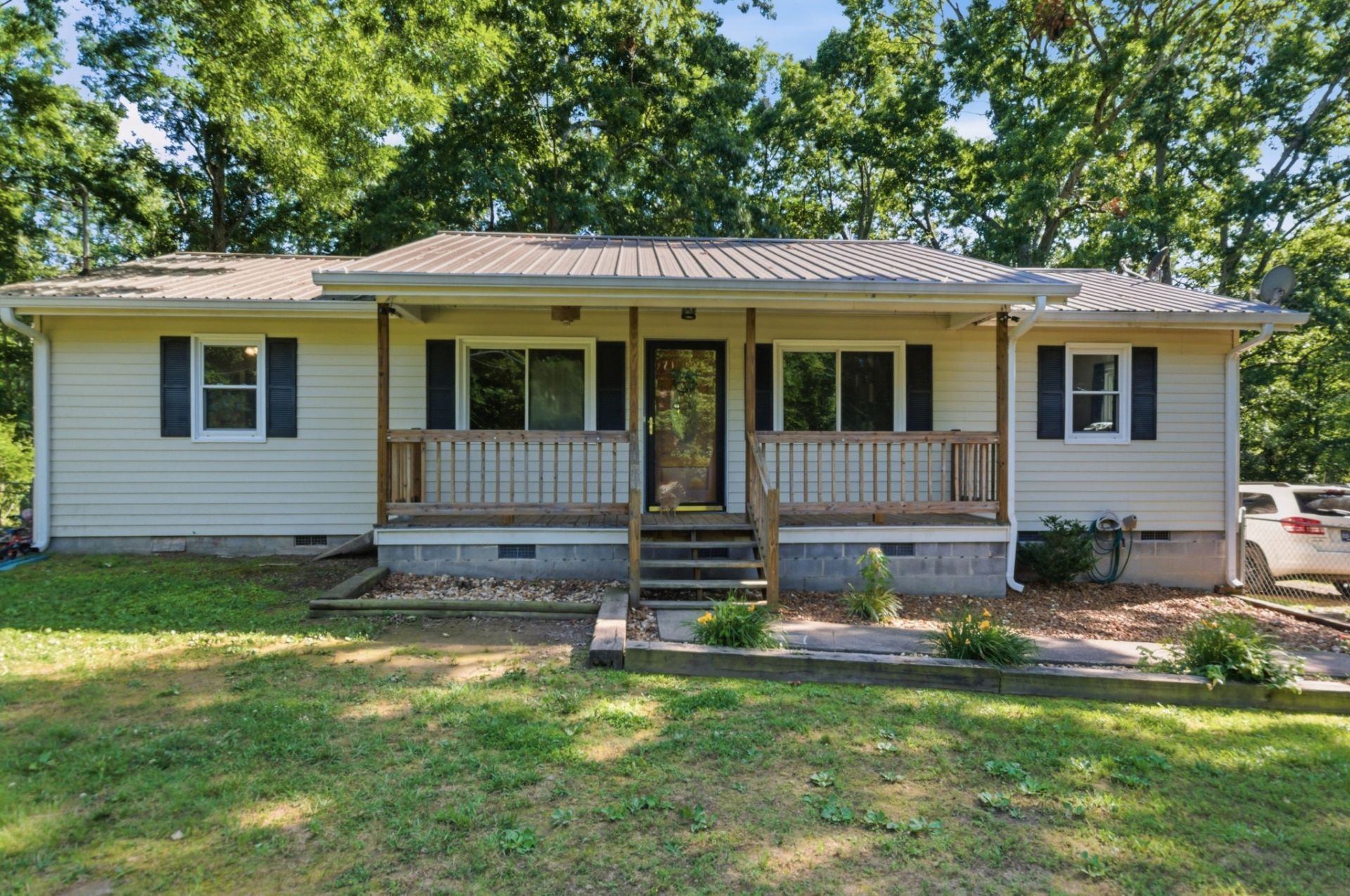 1011 By Blvd, Bon Aqua, TN 37025 Main Photo