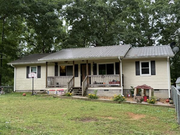 1011 By Blvd, Bon Aqua, TN 37025