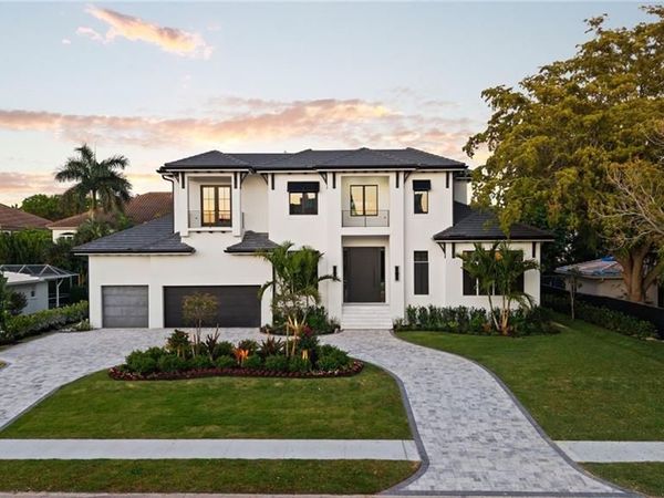 3840 CRAYTON RD, NAPLES, FL 34103