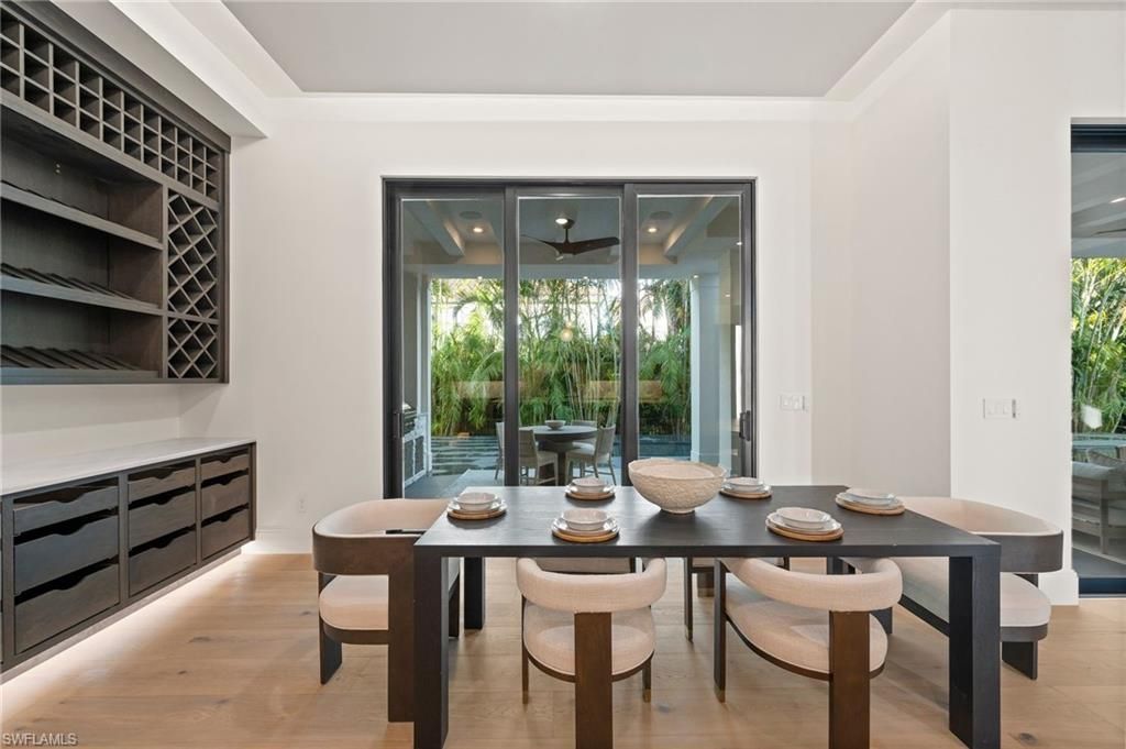 3840 Crayton Rd, Naples, FL 34103 Photo