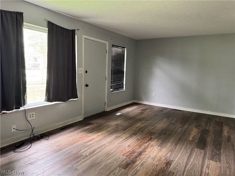 9409 Manor Avenue, Cleveland, OH 44104 Photo 24