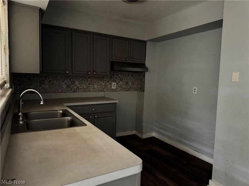 9409 Manor Avenue, Cleveland, OH 44104 Photo 26