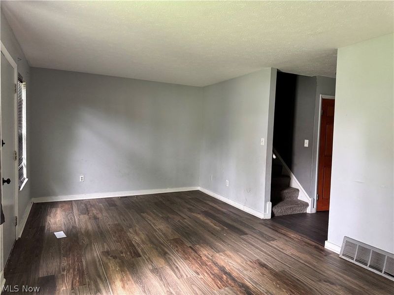 9409 Manor Avenue, Cleveland, OH 44104 Photo 6