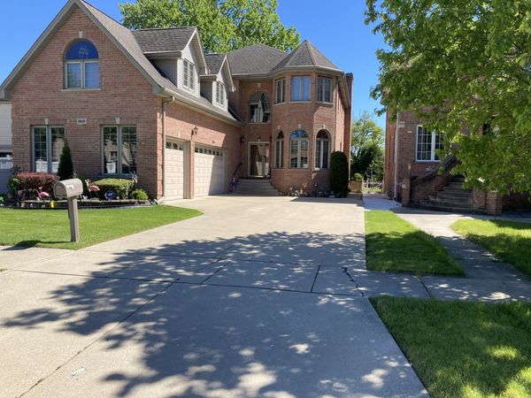 8619 W Sunset Road , Niles, IL 60714