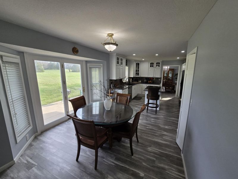 1938 W Glenhurst Drive NW, Lancaster, OH 43130 Photo 4