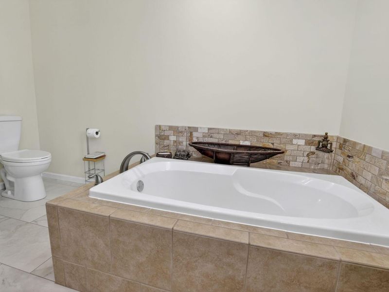 1938 W Glenhurst Drive NW, Lancaster, OH 43130 Photo 45