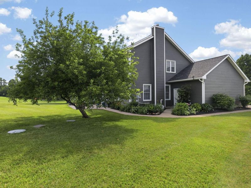 1938 W Glenhurst Drive NW, Lancaster, OH 43130 Photo 90