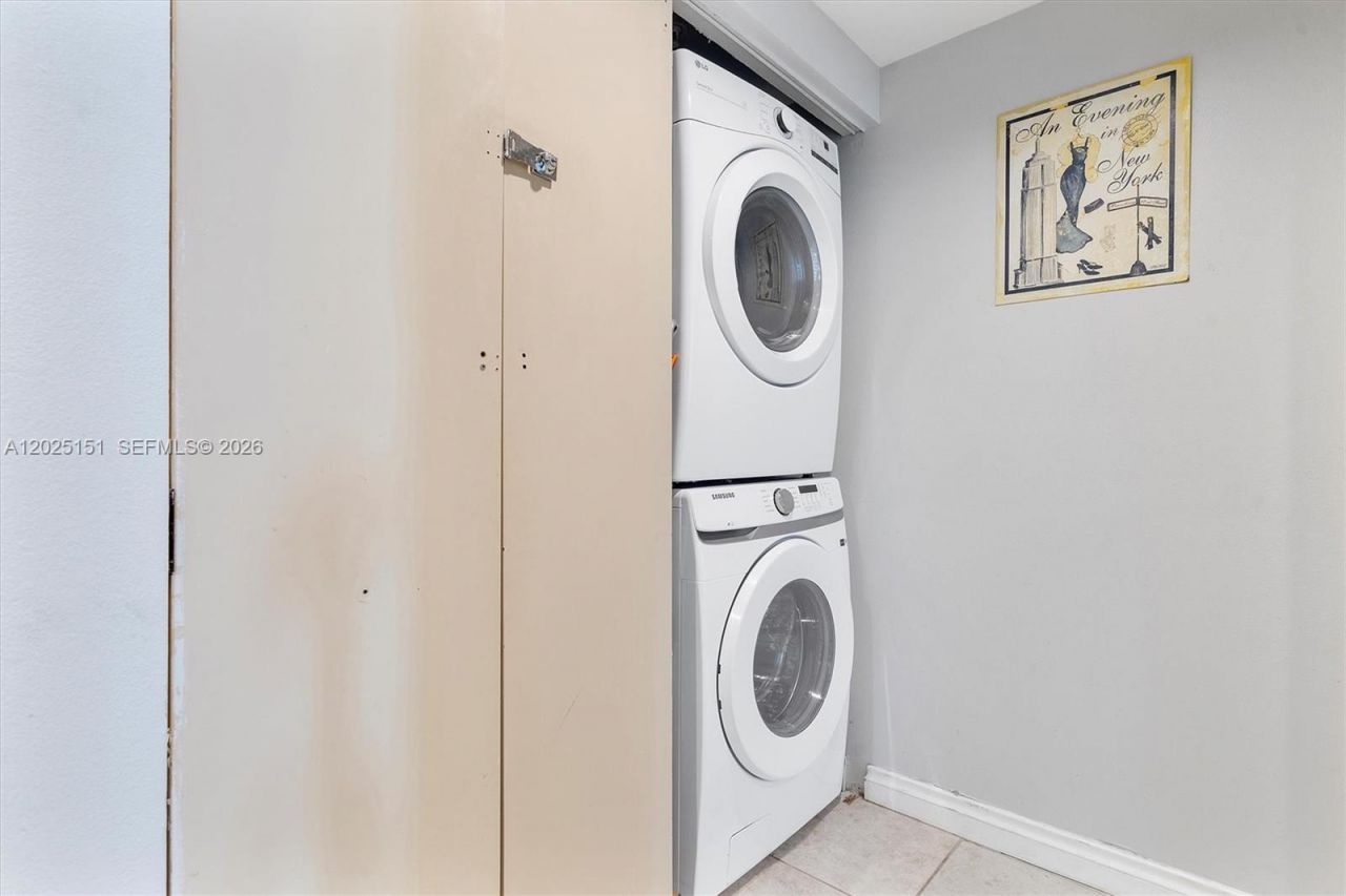 17375 Collins Ave , Unit 1507, Sunny Isles Beach, FL 33160 Photo