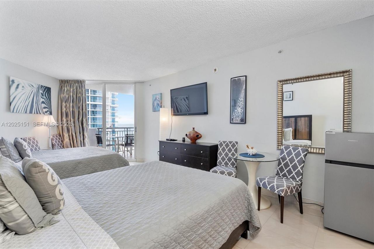 17375 Collins Ave , Unit 1507, Sunny Isles Beach, FL 33160 Photo