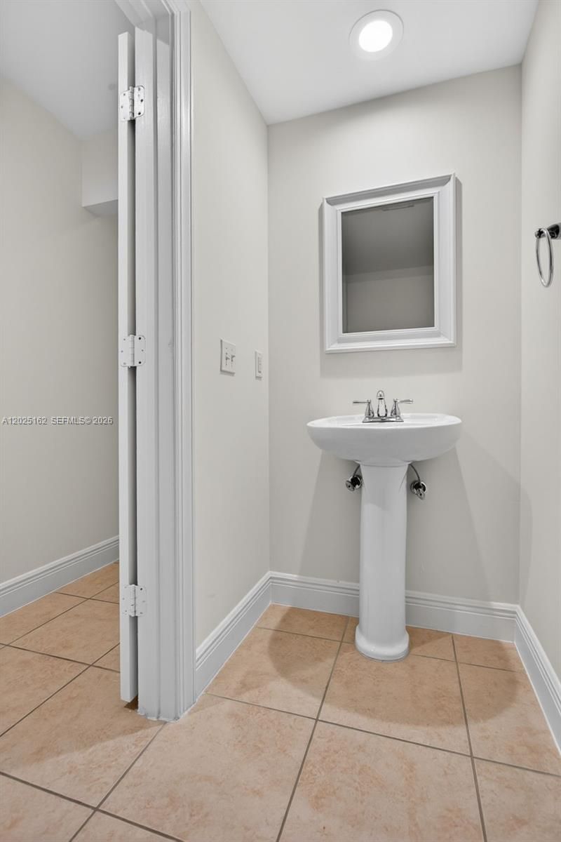 626 SW 1st Dr , Pompano Beach, FL 33060 Photo