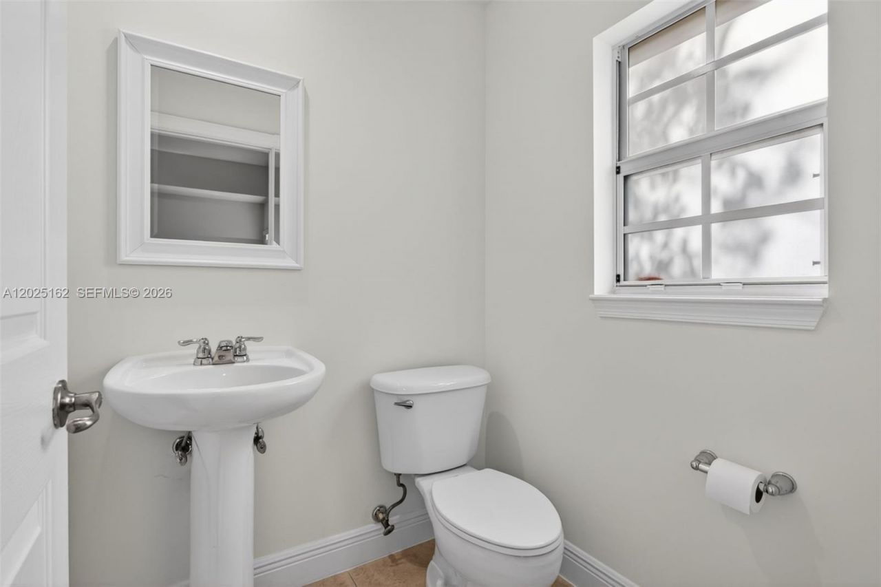 626 SW 1st Dr , Pompano Beach, FL 33060 Photo