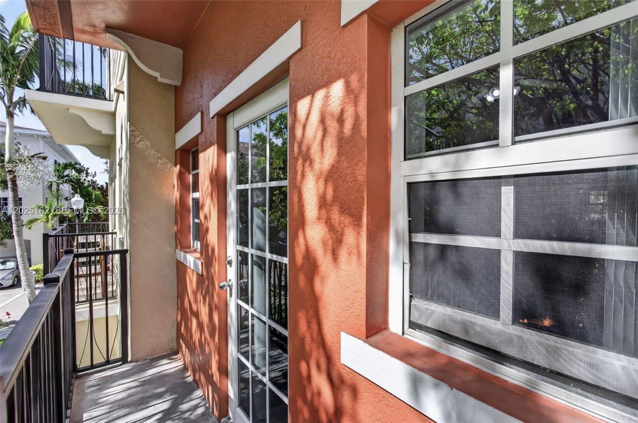 626 SW 1st Dr , Pompano Beach, FL 33060 Photo