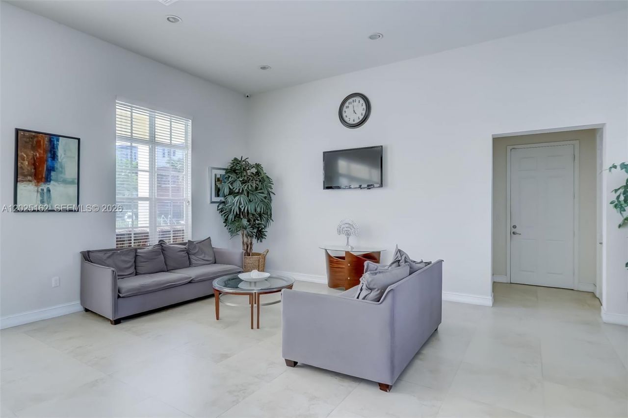 626 SW 1st Dr , Pompano Beach, FL 33060 Photo
