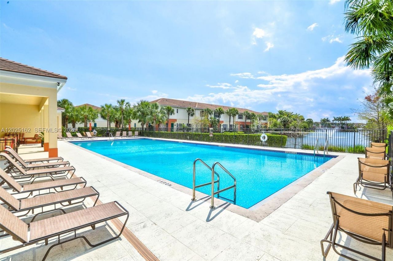 626 SW 1st Dr , Pompano Beach, FL 33060 Photo