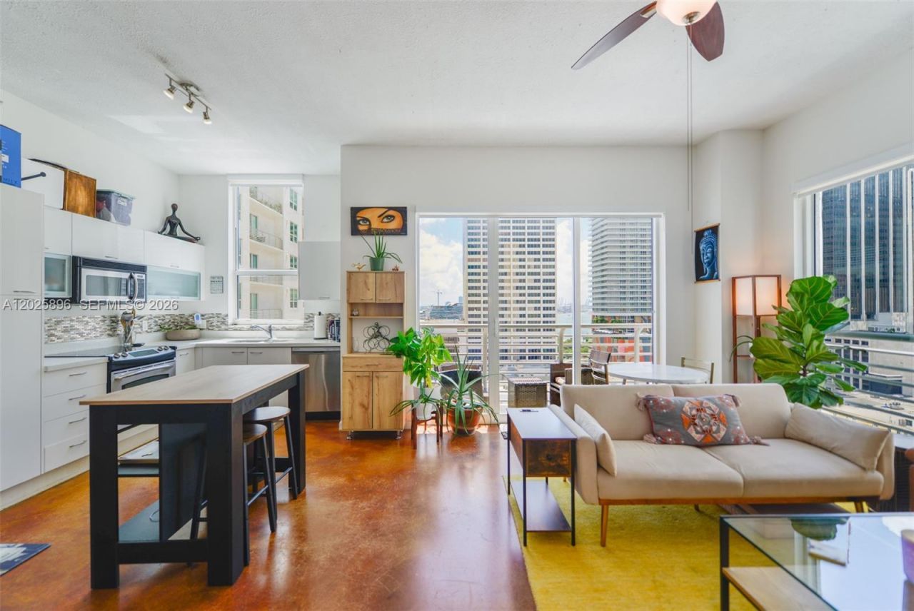 133 NE 2nd Ave, Unit 1512, Miami, FL 33132 Photo