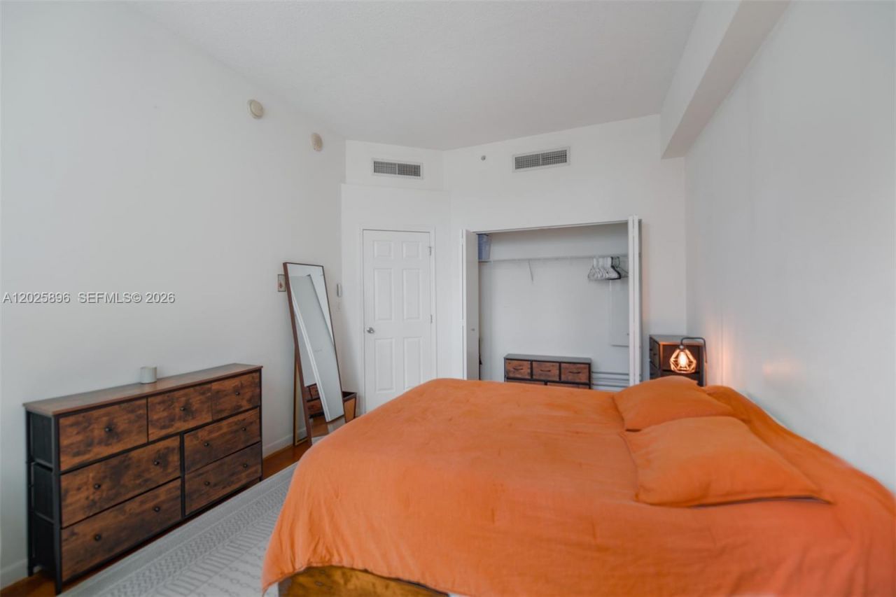 133 NE 2nd Ave, Unit 1512, Miami, FL 33132 Photo