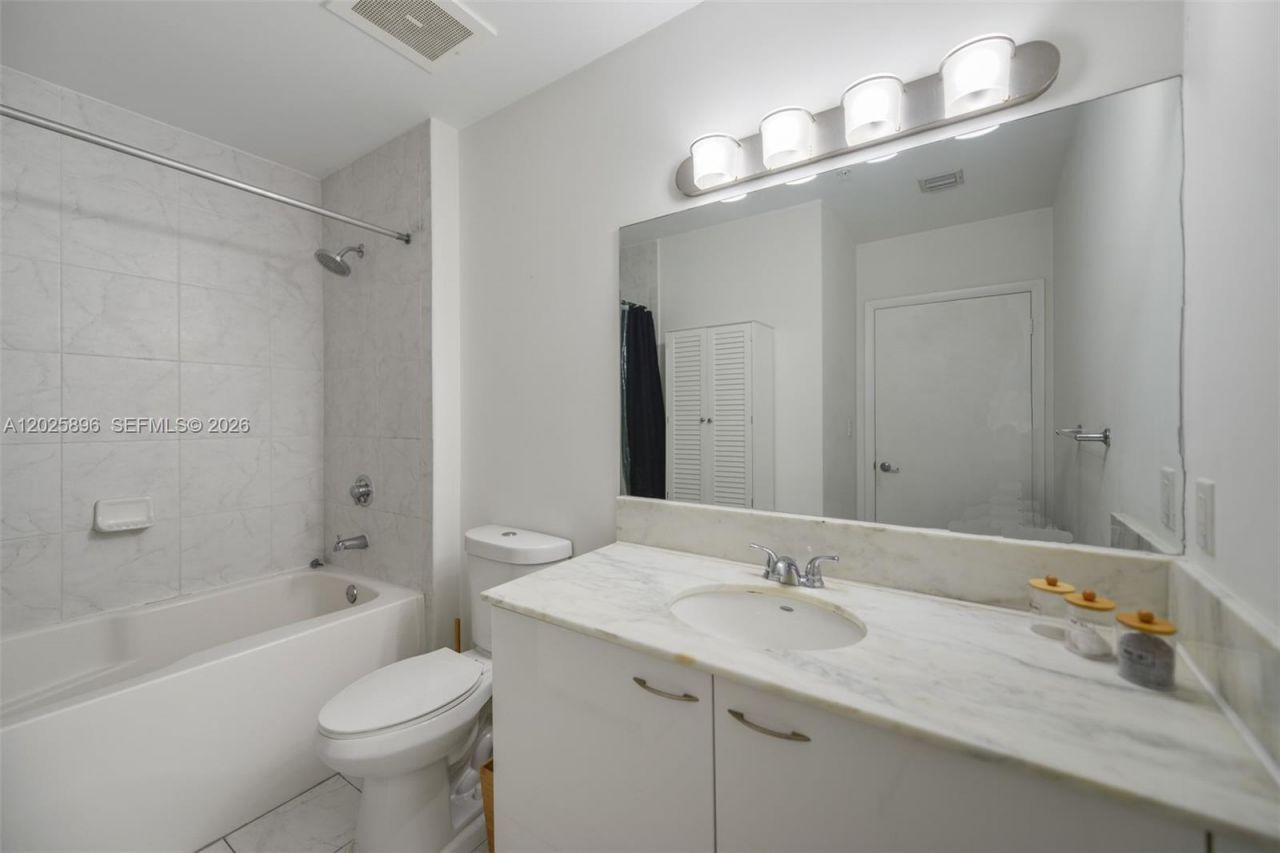 133 NE 2nd Ave, Unit 1512, Miami, FL 33132 Photo