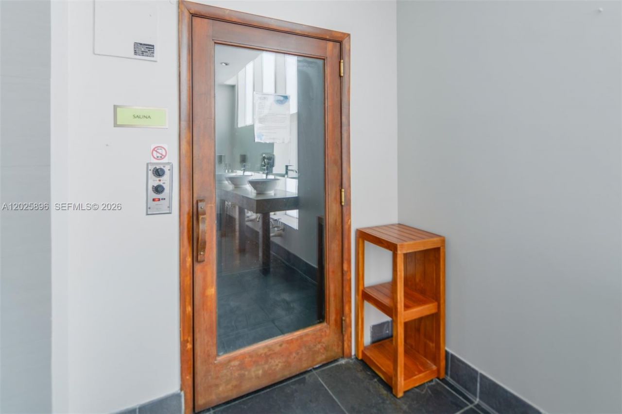 133 NE 2nd Ave, Unit 1512, Miami, FL 33132 Photo