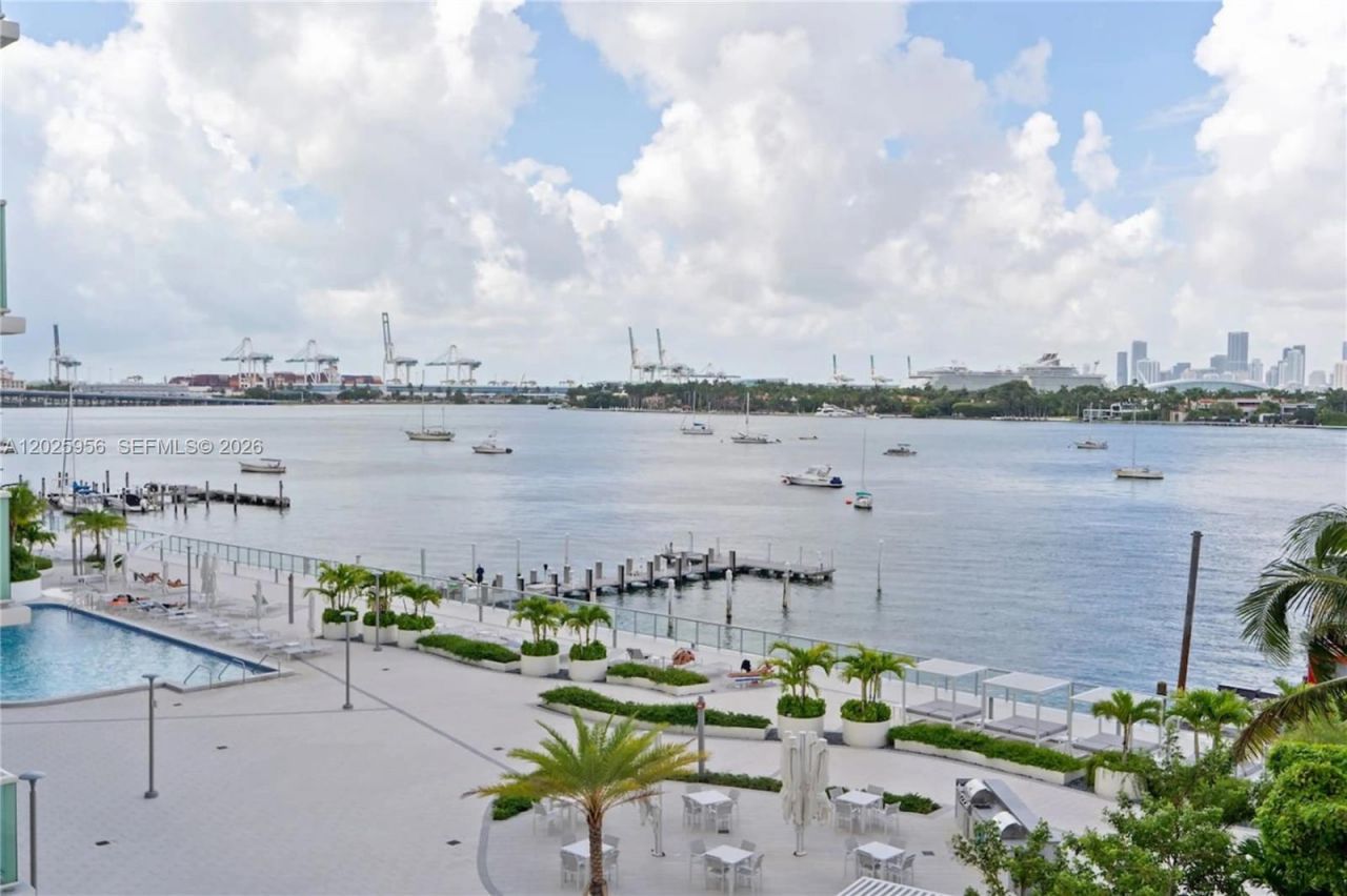 1100 West Ave , Unit 427, Miami Beach, FL 33139 Photo