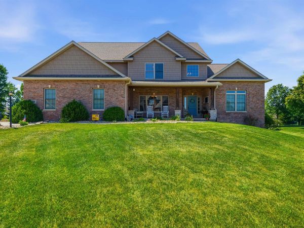 406 COTTINGHAM Lane, Germantown Hills, IL 61548