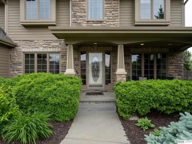 16505 Bauman Circle , Omaha, NE 68116