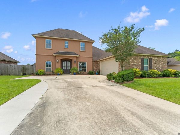 20318 Grand Crus Ave, Baton Rouge, LA 70817
