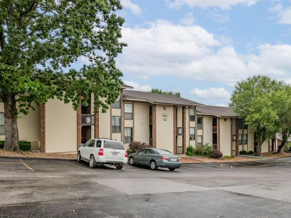 187 Clubhouse Drive, Unit Apt 22, Branson, MO 65616