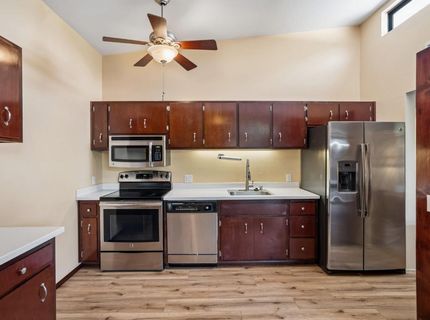 1786 Bannon Creek Dr, Sacramento, CA 95833 Photo