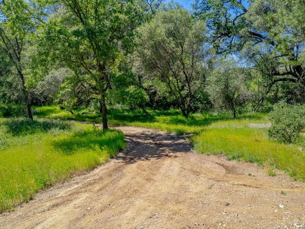 W Eric Rood Memorial Expressway, Penn Valley, CA 95946