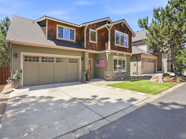 61038 Snowbrush Drive, Bend, OR 97702