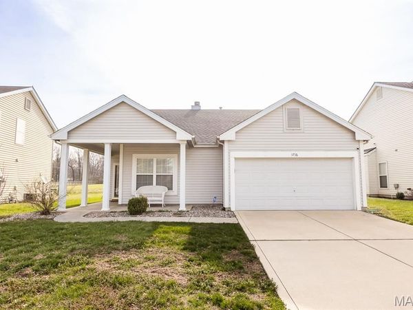 1716 Ambrose Terrace Drive , Swansea, IL 62226
