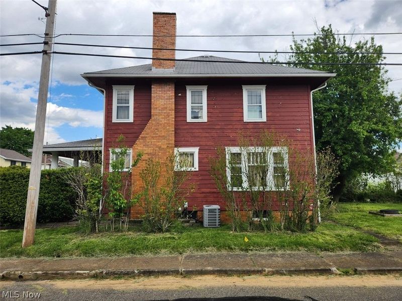 2336 10th Street NW, Canton, OH 44708 Photo 2