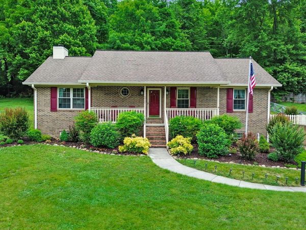 6911 Lindal Rd, Knoxville, TN 37931