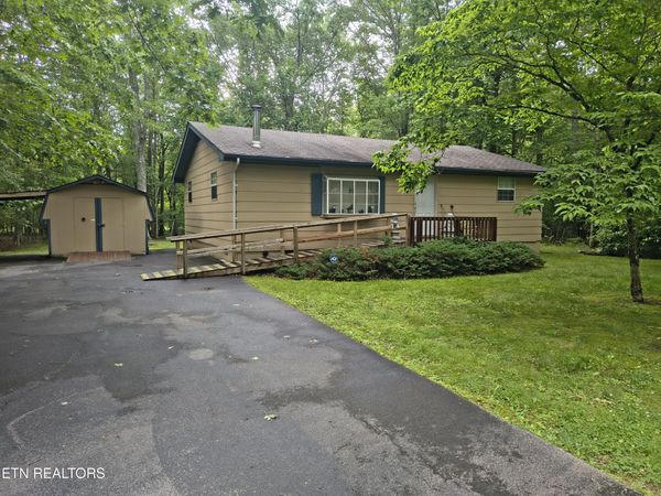 4007 Kato Drive, Crossville, TN 38572