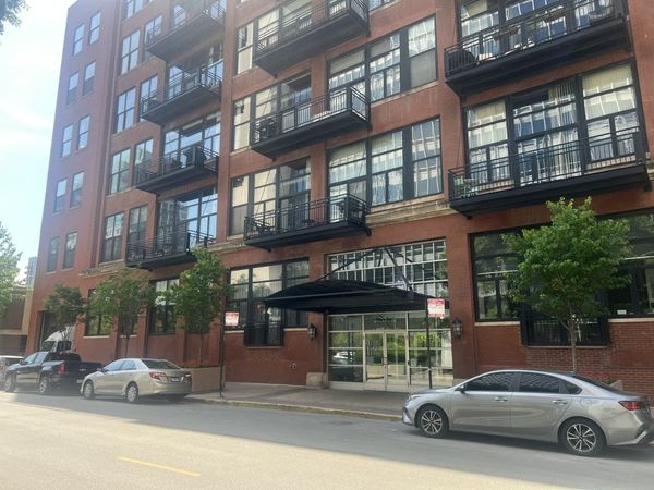 521 W SUPERIOR Street , Unit 132, Chicago, IL 60654